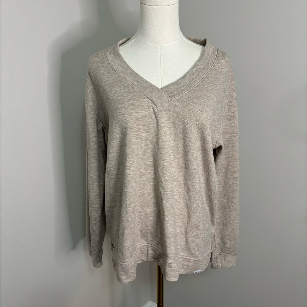 Orvis Oatmeal size M V-Neck Sweater